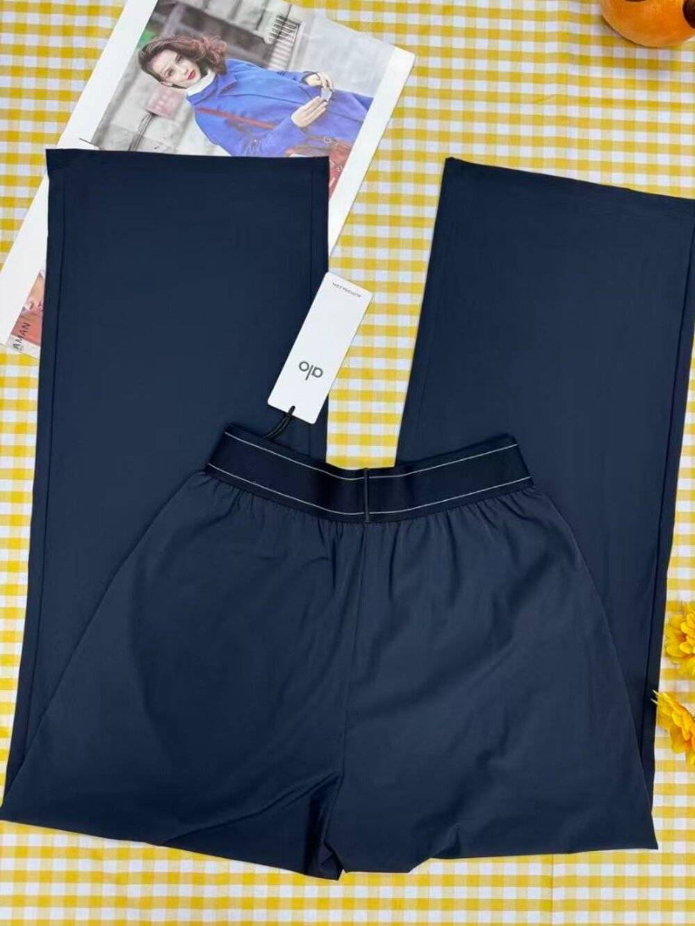 NWT ✨ALO Yoga  Navy Blue Office Wide Leg Pants (Regular Length)  Clean Girl🥂 - Picture 3 of 9